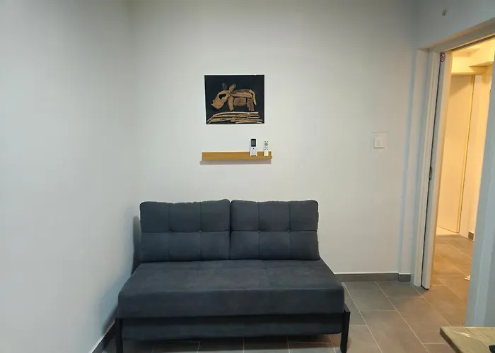 Rnr Apartments